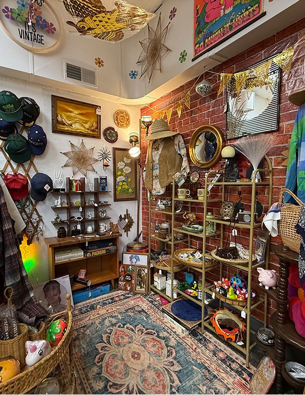 Thanks Its Vintage - Twisted Sisters-1